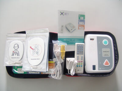 XFT Pro Eğitim Tipi OED (Otomatik Eksternal Defibrilatör)